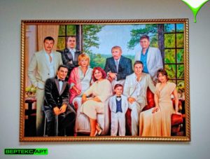 Семейный портрет на холсте заказать в Вертекс Арт